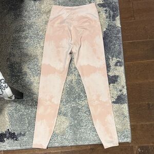 Beyond Yoga Peach Tie-Dye Leggings